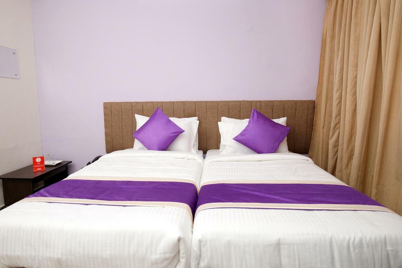 Oyo 9797 Hotel Vbee Plaza Thiruvananthapuram Dış mekan fotoğraf